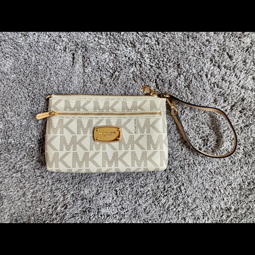Michael Kors Pouch Purse NEW!